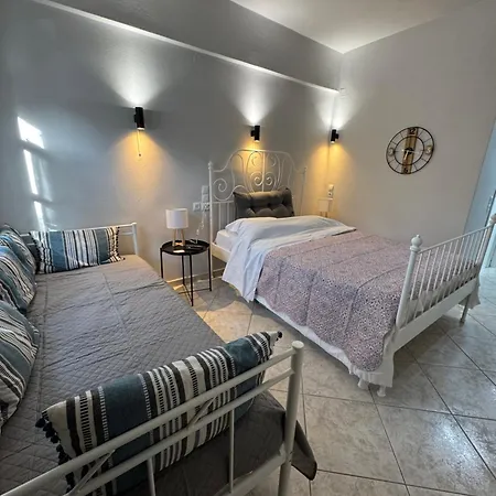 דירה The Small *