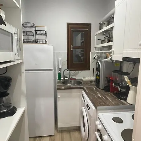 The Small * Άγιος Ιωάννης